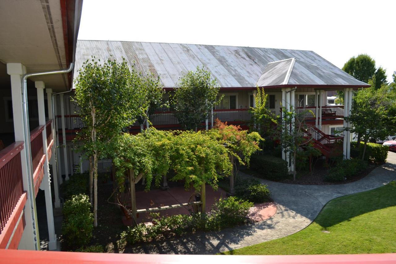 Sebastopol Inn Εξωτερικό φωτογραφία
